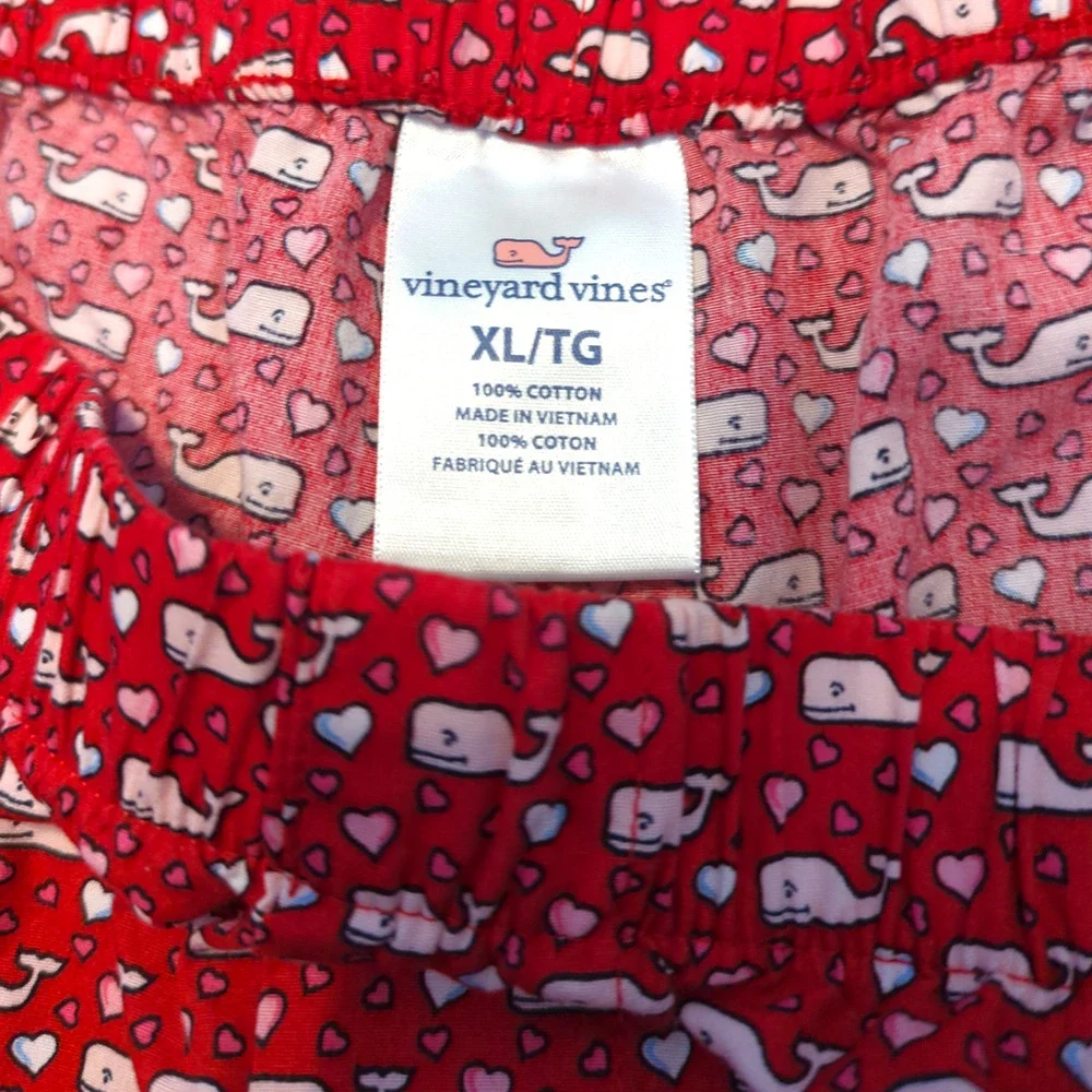 VINEYARD VINES Red Valentine Boxer Style Shorts Whale Hearts Men's XL